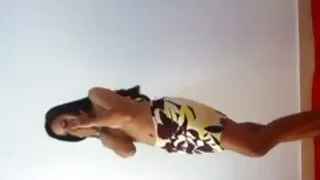 Vaikinas mylisi su v ...