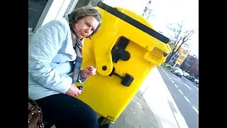 Rusė brunetė ir jos  ...