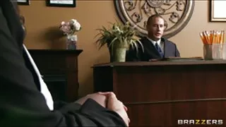 Vyras iš dviejų nari ...