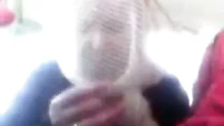 Nuoga azijietė tepa  ...