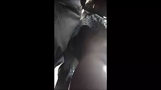 Krūtinga ponia suvil ...