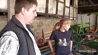 Jauna ir liesa brune ...