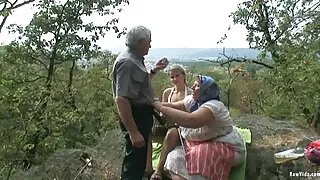 Blondinė gavo stiprų ...