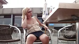 Krūtinė mergina su k ...