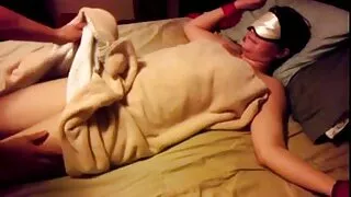 Mergina ant seksuali ...