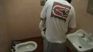 Jauna tatuiruota aps ...