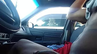 Ji pakilo su Khovans ...