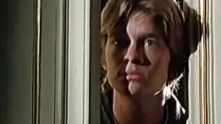 Brunetė su kojinėmis ...