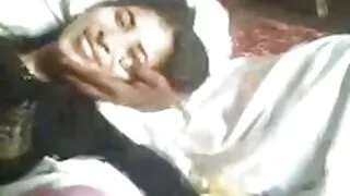 Brunetė su didelėmis ...