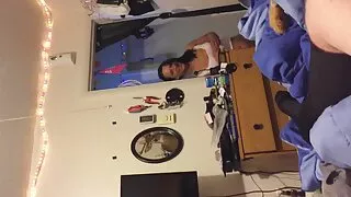 Lustful brunetė koji ...